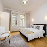 Empirent Design Apartments